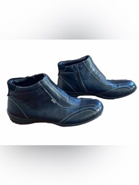 Ecco black Goretex booties